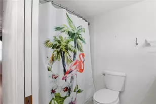 7860 Palm Aire Ln, Sarasota, FL 34243 - Photo 13