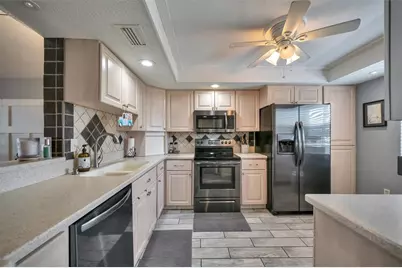 9604 Cortez Road W #334, Bradenton, FL 34210 - Photo 11