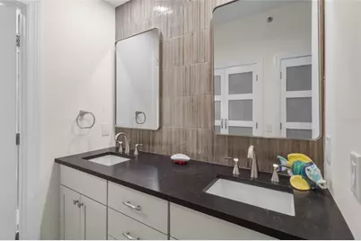 615 Dream Island Place #105, Longboat Key, FL 34228 - Photo 15