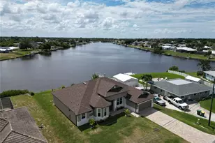 729 Crestview Cir NW, Port Charlotte, FL 33948 - Photo 33