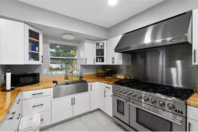 7614 Palmbrook Drive, Tampa, FL 33615 - Photo 5