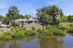 2940 Bougainvillea St, Sarasota, FL 34239 - Photo 15