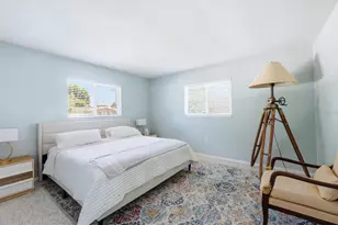 2940 Bougainvillea St, Sarasota, FL 34239 - Photo 15