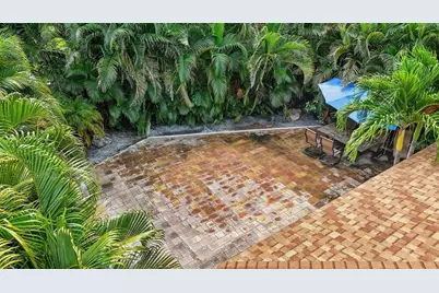 1884 Southpointe Drive, Sarasota, FL 34231 - Photo 73