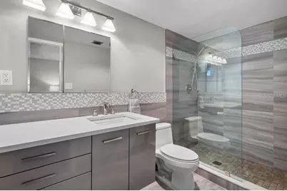 600 Sutton Place #B302, Longboat Key, FL 34228 - Photo 23