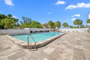 600 Sutton Pl, Longboat Key, FL 34228 - Photo 35