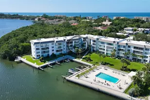 600 Sutton Pl, Longboat Key, FL 34228 - Photo 1