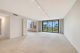 1975 Gulf of Mexico Dr, Longboat Key, FL 34228 - Photo 9