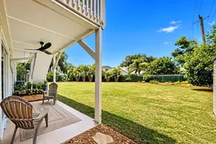 8096 Glenbrooke Ln, Sarasota, FL 34243 - Photo 53