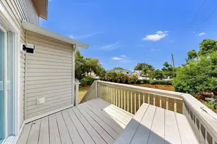 8096 Glenbrooke Ln, Sarasota, FL 34243 - Photo 51