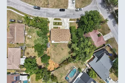 8096 Glenbrooke Lane, Sarasota, FL 34243 - Photo 61