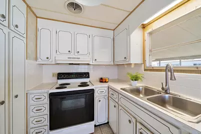 89 Del Rio Drive, Palmetto, FL 34221 - Photo 3