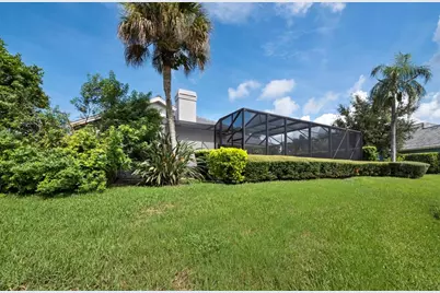 8615 Woodbriar Drive, Sarasota, FL 34238 - Photo 47