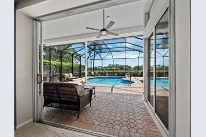 8615 Woodbriar Drive, Sarasota, FL 34238 - Photo 15