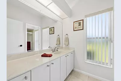 8615 Woodbriar Drive, Sarasota, FL 34238 - Photo 41