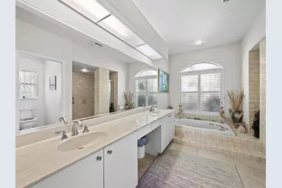 8615 Woodbriar Drive, Sarasota, FL 34238 - Photo 37