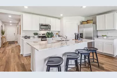 1107 9th Avenue S, Saint Petersburg, FL 33705 - Photo 3