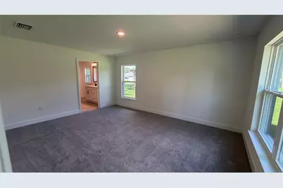 7818 Tarabilla Avenue, North Port, FL 34291 - Photo 9