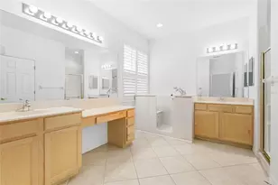 711 Foggy Morn Ln, Bradenton, FL 34212 - Photo 23