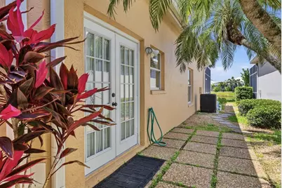 6820 Avenida Marbella, Sarasota, FL 34238 - Photo 35