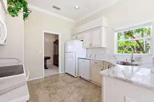 6820 Avenida Marbella, Sarasota, FL 34238 - Photo 15