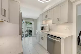 206 Hour Glass Way, Sarasota, FL 34242 - Photo 25