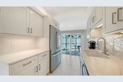 206 Hourglass Way #V10, Sarasota, FL 34242 - Photo 25
