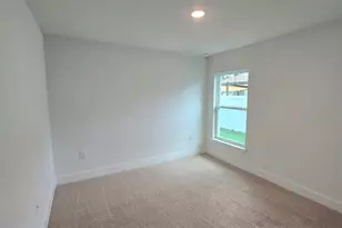 5800 Shaffer Ave, North Port, FL 34291 - Photo 13