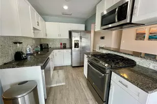 309 Bryn Mawr Island, Bradenton, FL 34207 - Photo 11