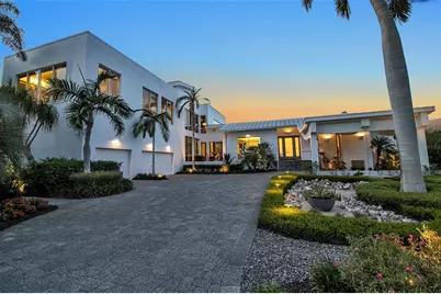 445 McKinley Drive, Sarasota, FL 34236 - Photo 13