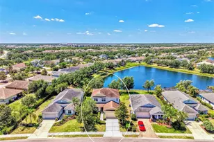 5008 Mission Park Ln, Bradenton, FL 34211 - Photo 3