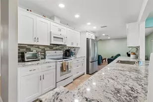 7310 9th Ave W, Bradenton, FL 34209 - Photo 21