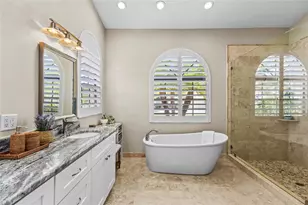 4601 Las Brisas Ln, Sarasota, FL 34238 - Photo 27