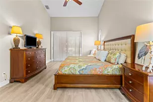 4601 Las Brisas Ln, Sarasota, FL 34238 - Photo 23