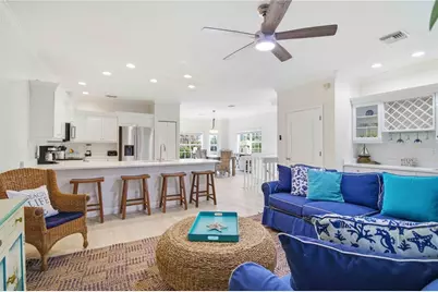 215 81st Street, Holmes Beach, FL 34217 - Photo 17
