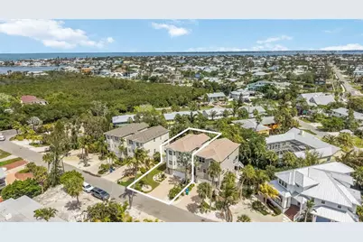 215 81st Street, Holmes Beach, FL 34217 - Photo 53