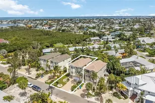 215 81st St, Holmes Beach, FL 34217 - Photo 53