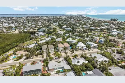 215 81st Street, Holmes Beach, FL 34217 - Photo 59