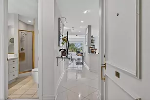 340 S Palm Ave, Sarasota, FL 34236 - Photo 13