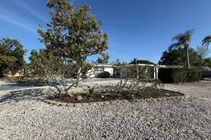 6631 Renssalaer Dr, Bradenton, FL 34207 - Photo 3