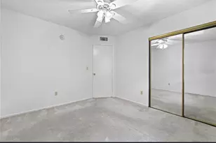 7294 Cloister Dr, Sarasota, FL 34231 - Photo 7