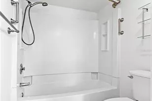 7294 Cloister Dr, Sarasota, FL 34231 - Photo 15