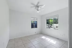 4003 Booth Pl, Sarasota, FL 34231 - Photo 21