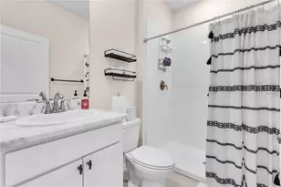 18015 Fattoria Ter, Lakewood Ranch, FL 34211 - Photo 17