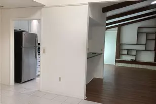 6508 Waterford Cir, Sarasota, FL 34238 - Photo 9