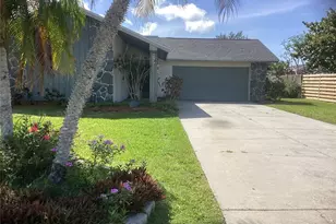 6508 Waterford Cir, Sarasota, FL 34238 - Photo 3