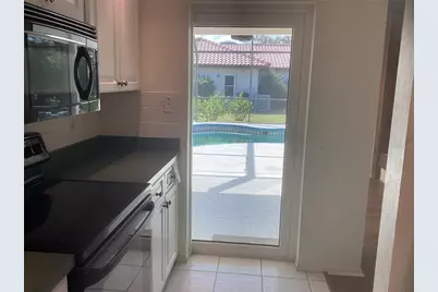 6508 Waterford Circle, Sarasota, FL 34238 - Photo 13