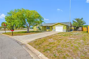 10400 Alice M Ct, Port Richey, FL 34668 - Photo 5