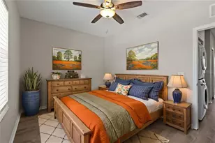 4330 Tyler Cir N, Saint Petersburg, FL 33709 - Photo 11