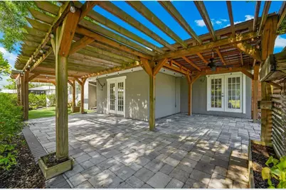1821 Racimo Drive, Sarasota, FL 34240 - Photo 43